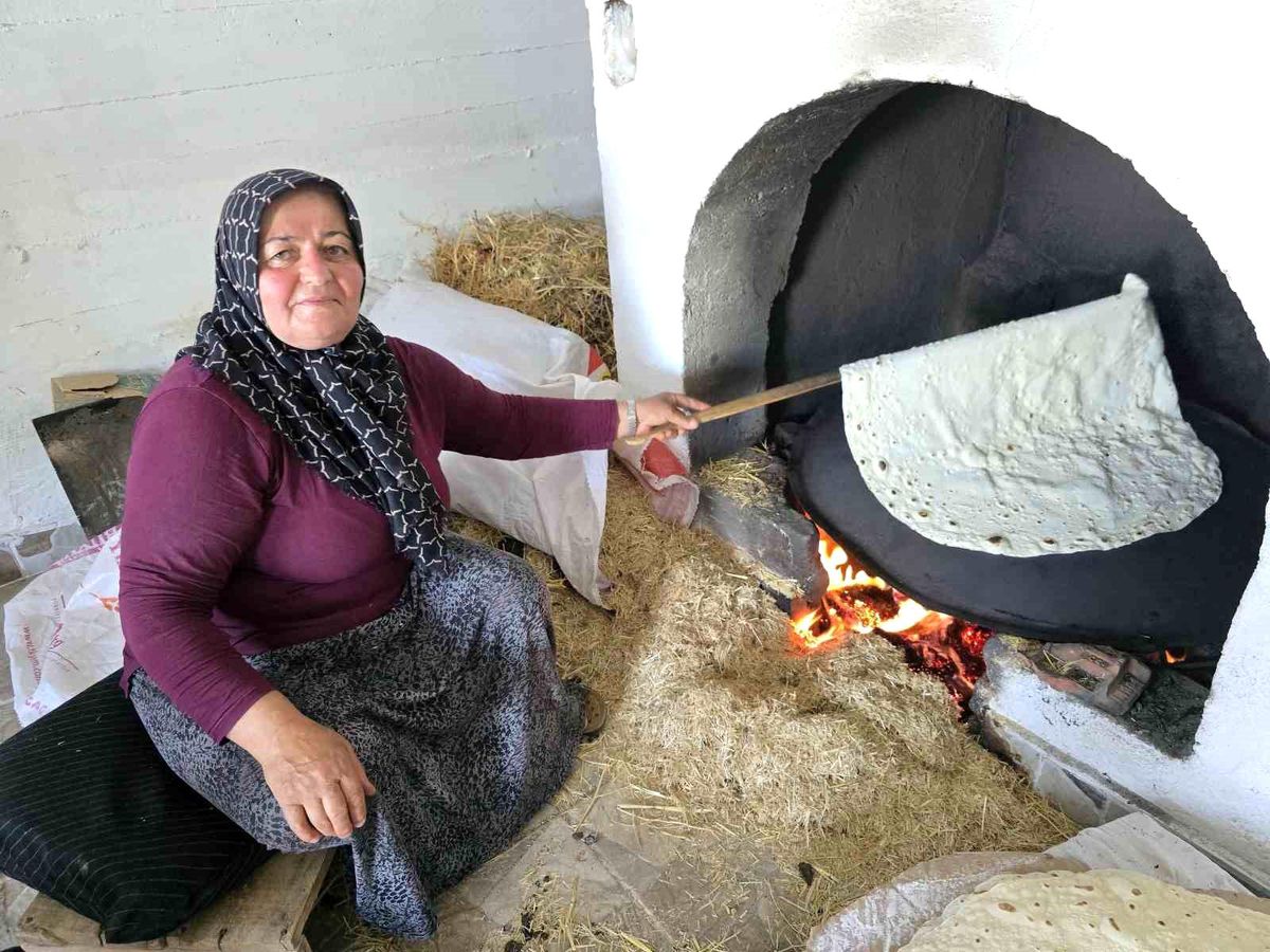 Yozgat’ın vazgeçilmez lezzeti yufka ekmek mesaisi başladı