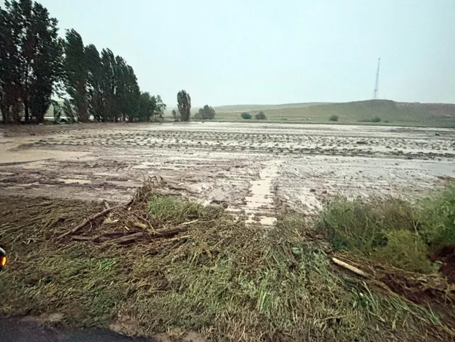 yozgati-dolu-ve-sel-vurdu-1781390507595.jpg