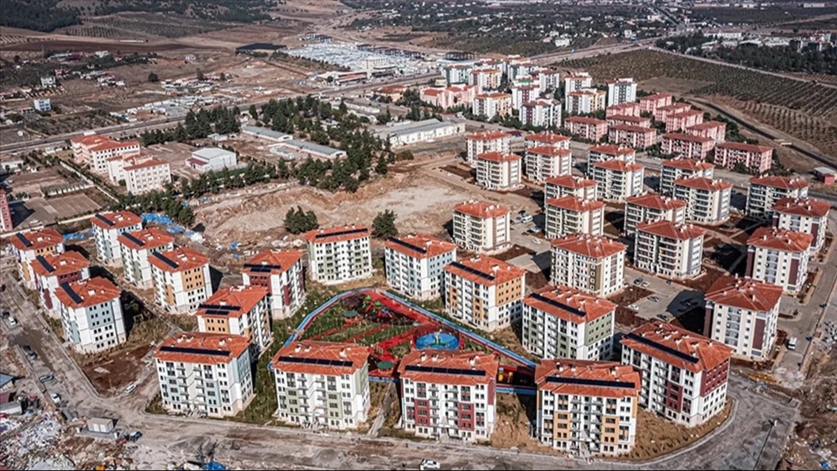 Deprem bölgesi toparlanamadı