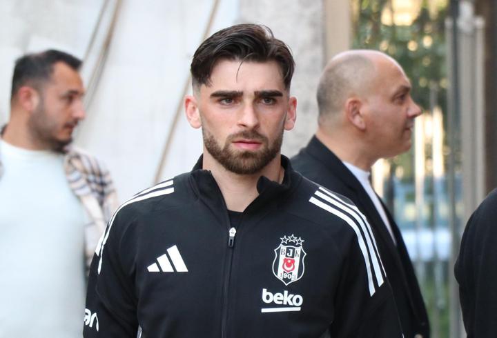 Beşiktaş’ta Jota Silva ve El Bilal Toure’ye de yol göründü! 6 ayrılık için resmi açıklama…