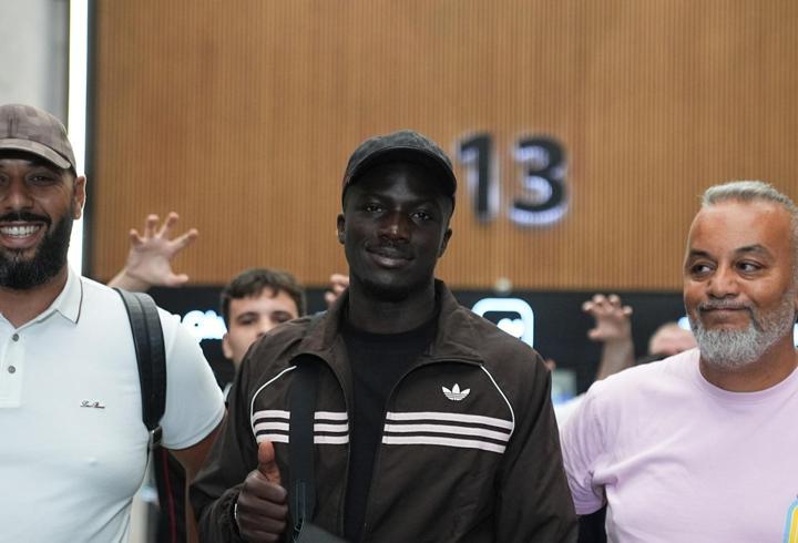 Beşiktaş’ın yeni transferi Ouattara, gece saatlerinde İstanbul’a geldi