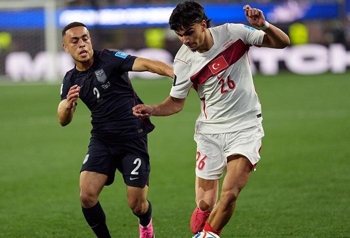 Can uzun kararını verdi! İşte Galatasaray ile anlaşmasının detayları…