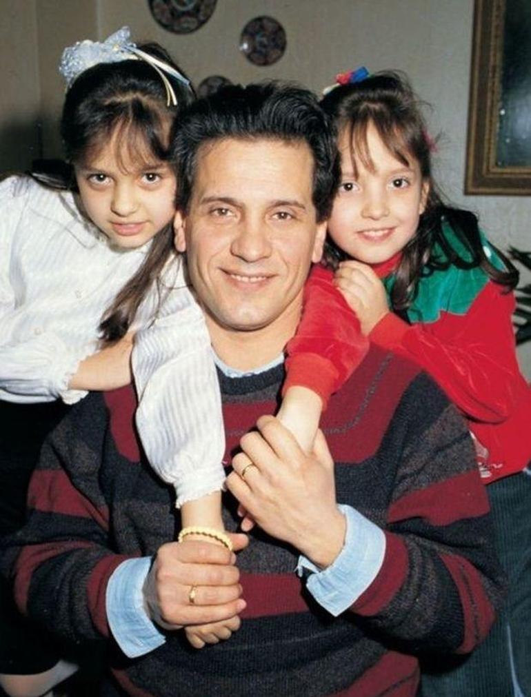 19 yıl sonra gelen aile pozu Neco ile Oya Germen yıllar sonra yan yana