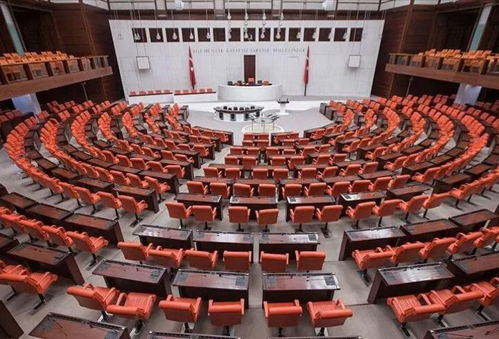 Meclis’te dengeler değişti: Yeni Parti ana muhalefet oldu, CHP 5. parti