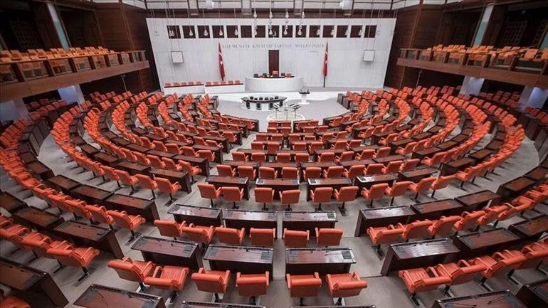 Mecliste dengeler değişti: Yeni Parti ana muhalefet oldu, CHP 5. parti