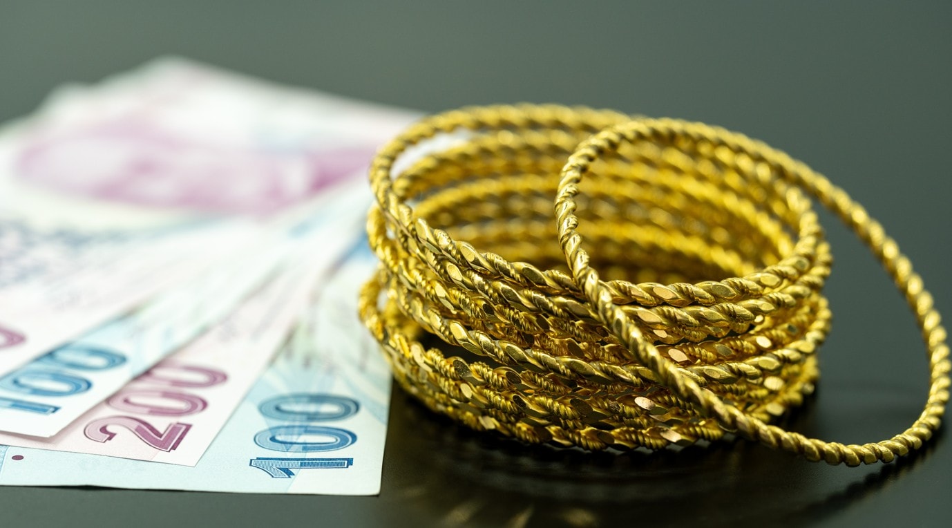 Altın kıpırdadı, dolar kuru fırladı