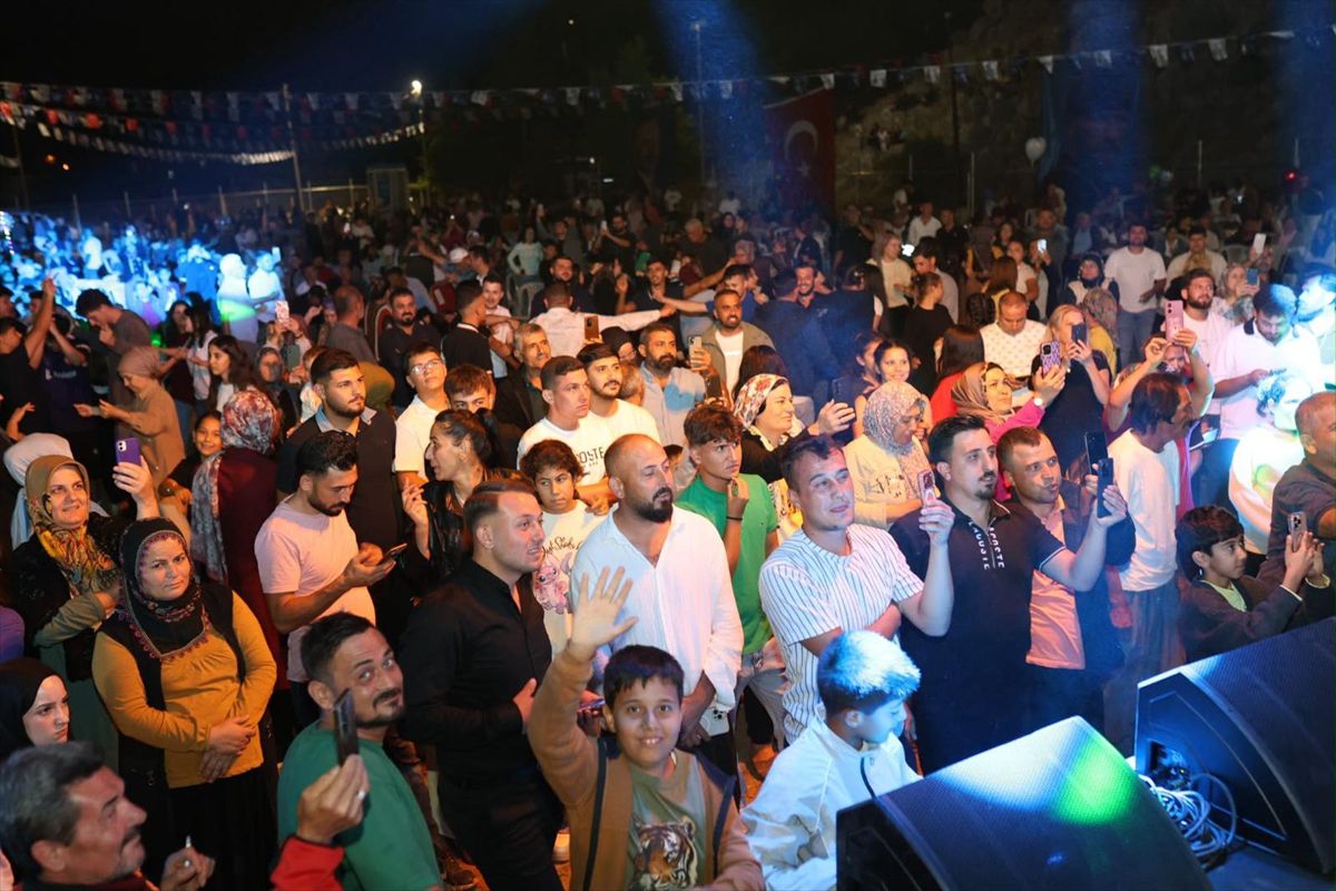 Adana’da Karaisalı Halk Şenliği düzenlendi