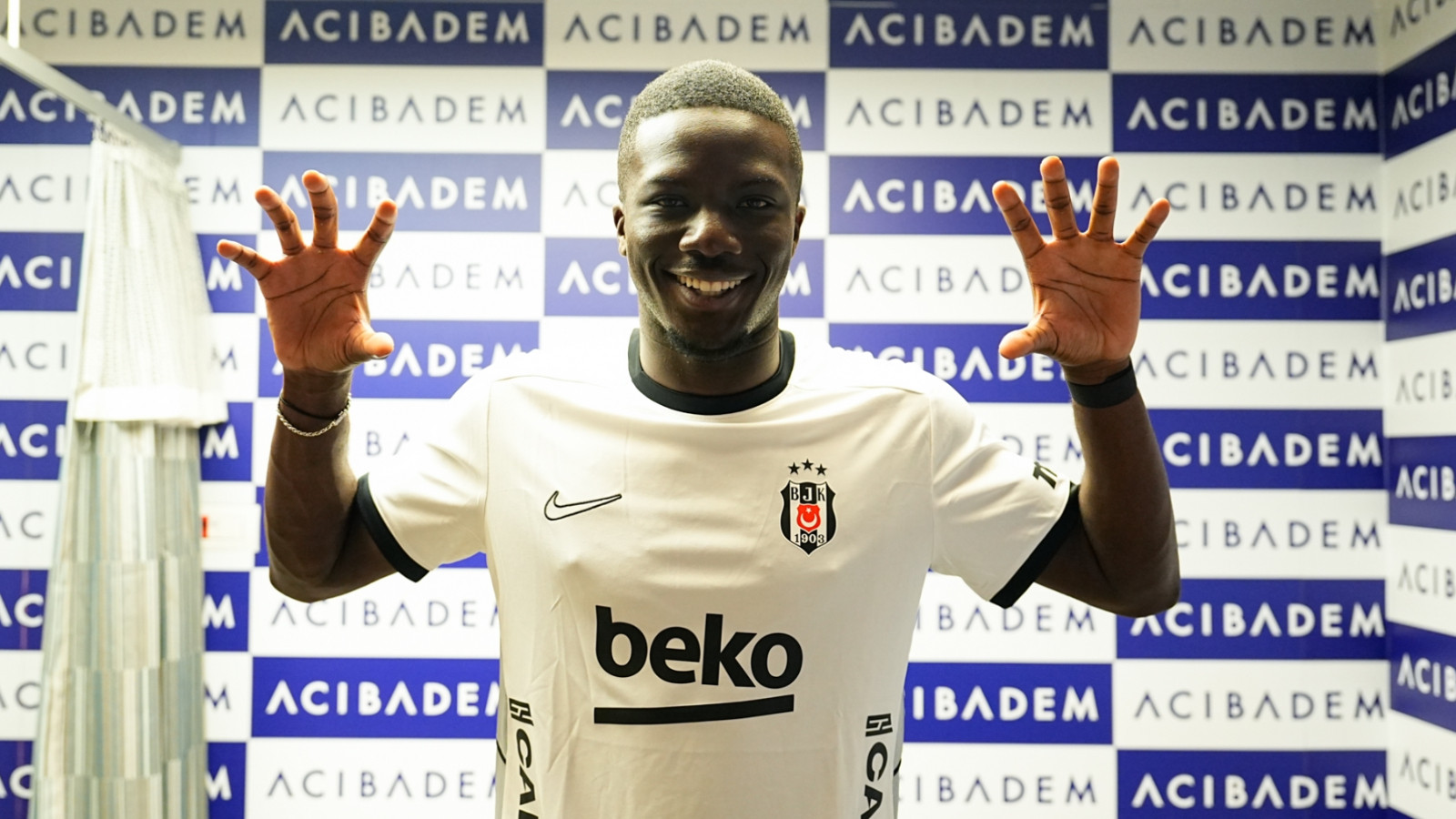 Beşiktaş’ın yeni transferi Ouattara, sağlık kontrolünden geçti