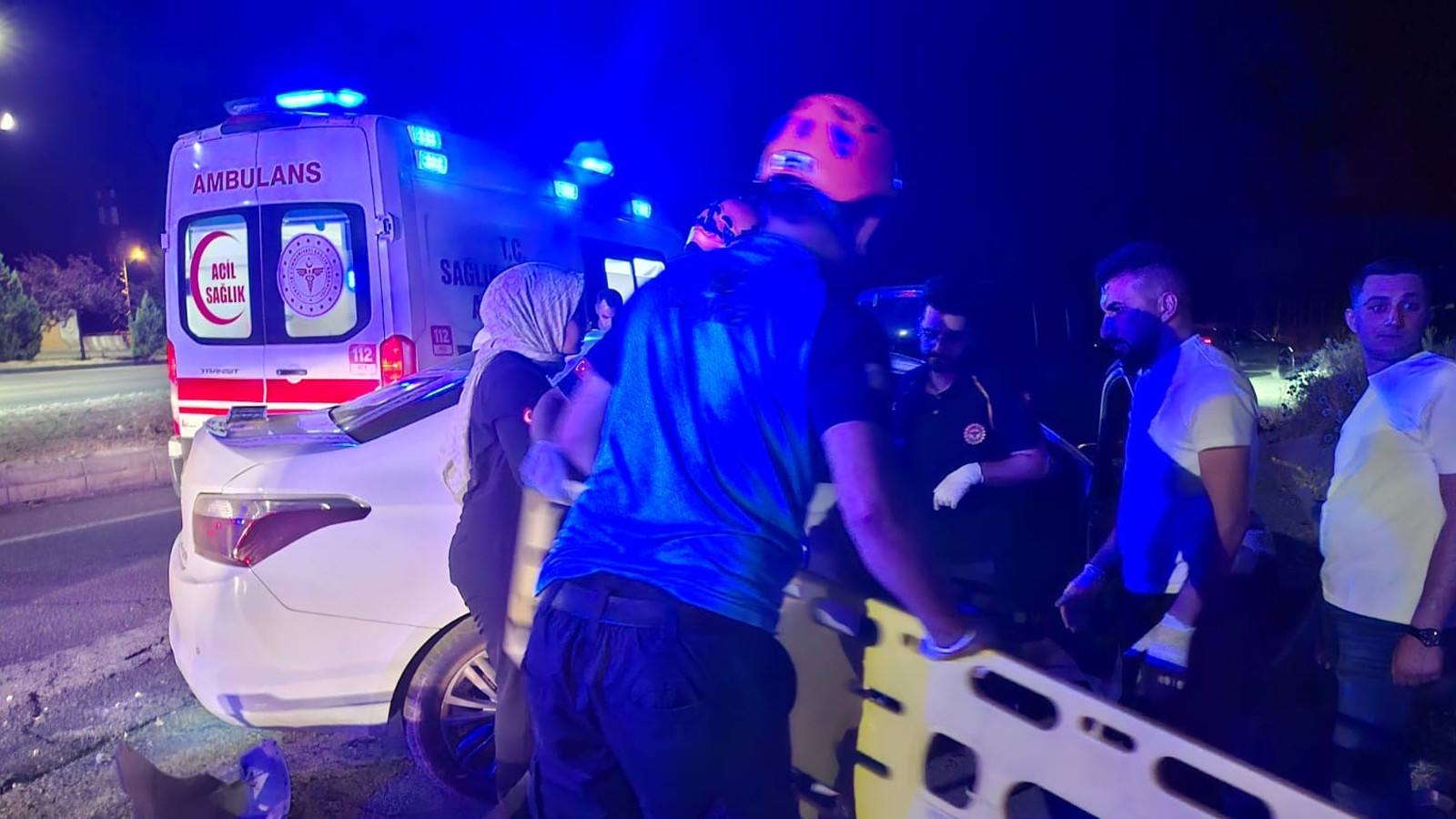 Bingöl’de iki otomobil çarpıştı: 2 yaralı