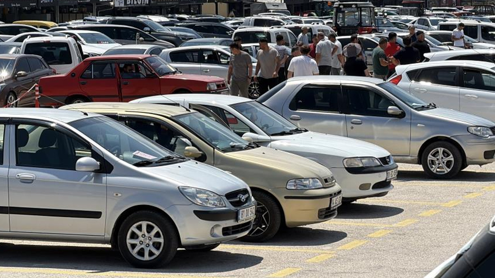 Bolu Oto Pazarı’nda araç çok, satış yok