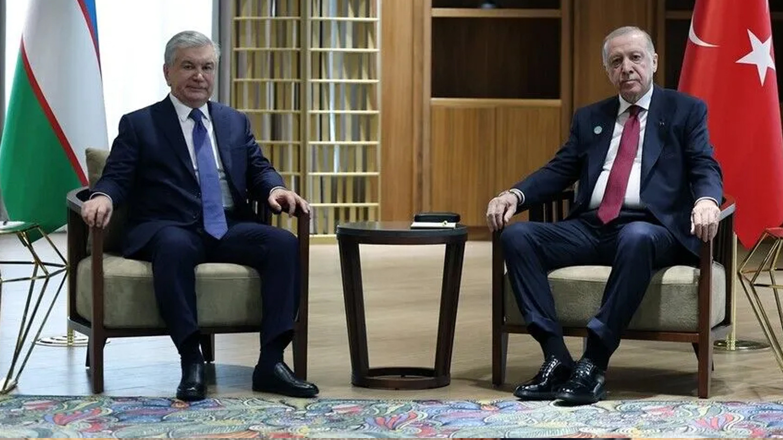 Cumhurbaşkanı Erdoğan, Özbekistan Cumhurbaşkanı Mirziyoyev ile görüştü