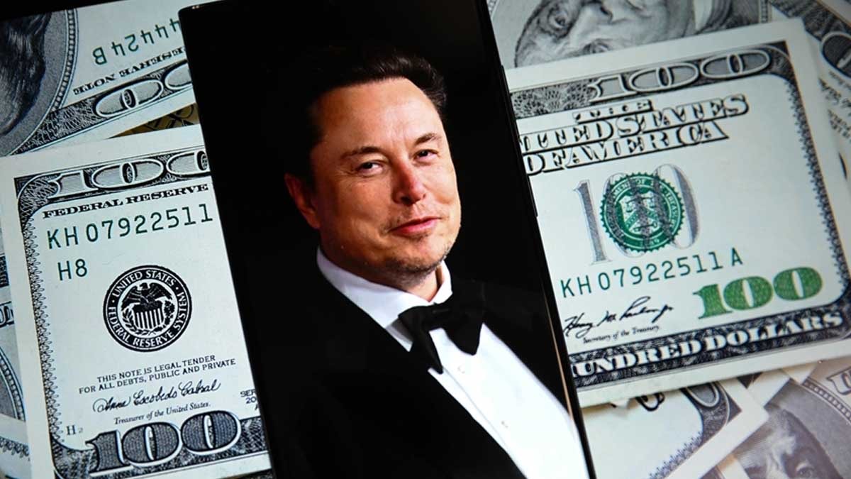 Elon Musk “trilyoner” unvanını kaybetti: SpaceX hisselerindeki düşüş servetinden 50 milyar dolar eritti