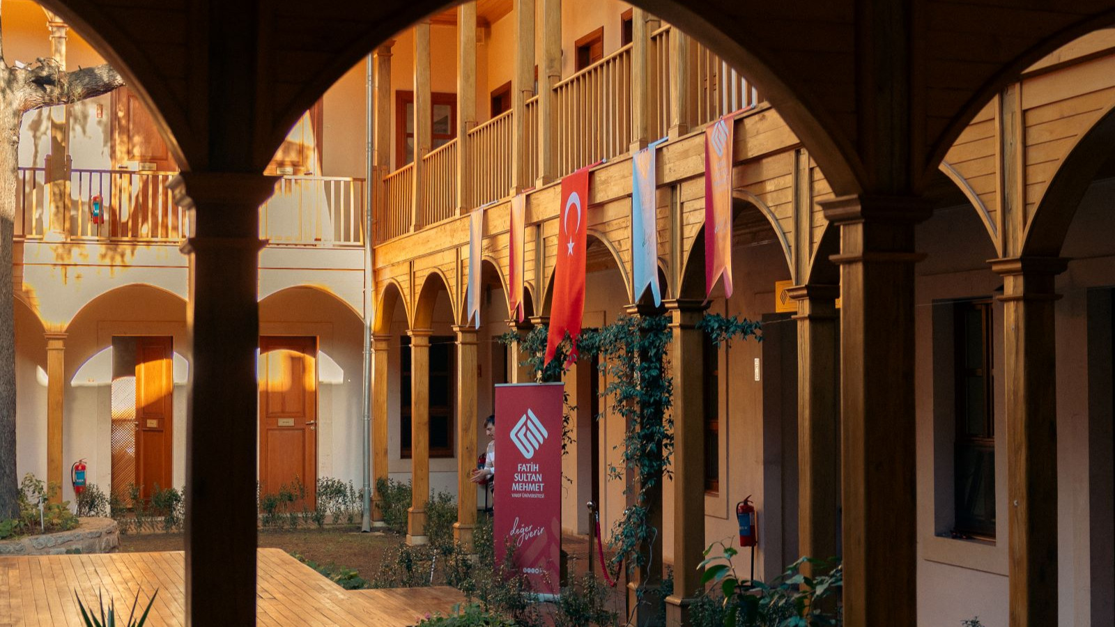 Fatih Sultan Mehmet Vakıf Üniversitesi’nden “555. Yılda 55 Etkinlik” programı