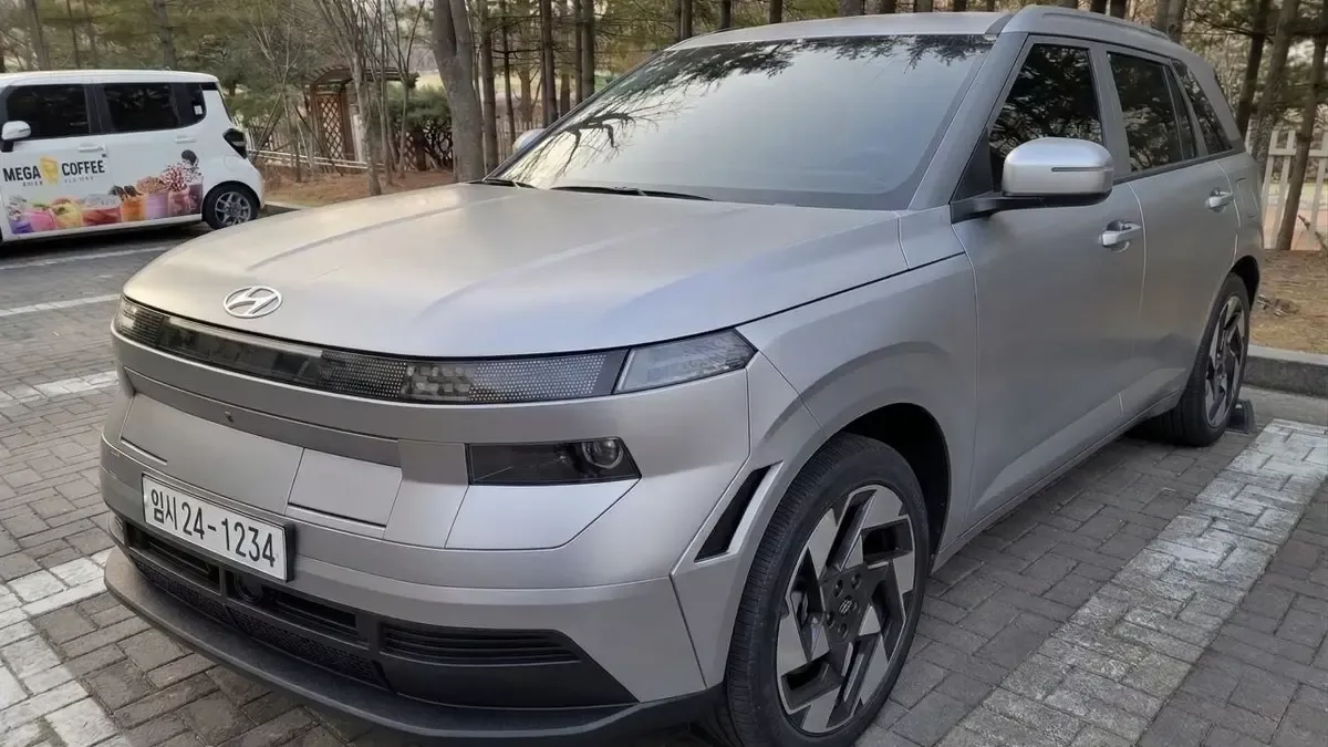 Hyundai Kona’nın Yeni Nesli Sızdırıldı: Daha Sert Tasarım ve Pleos Connect Geliyor
