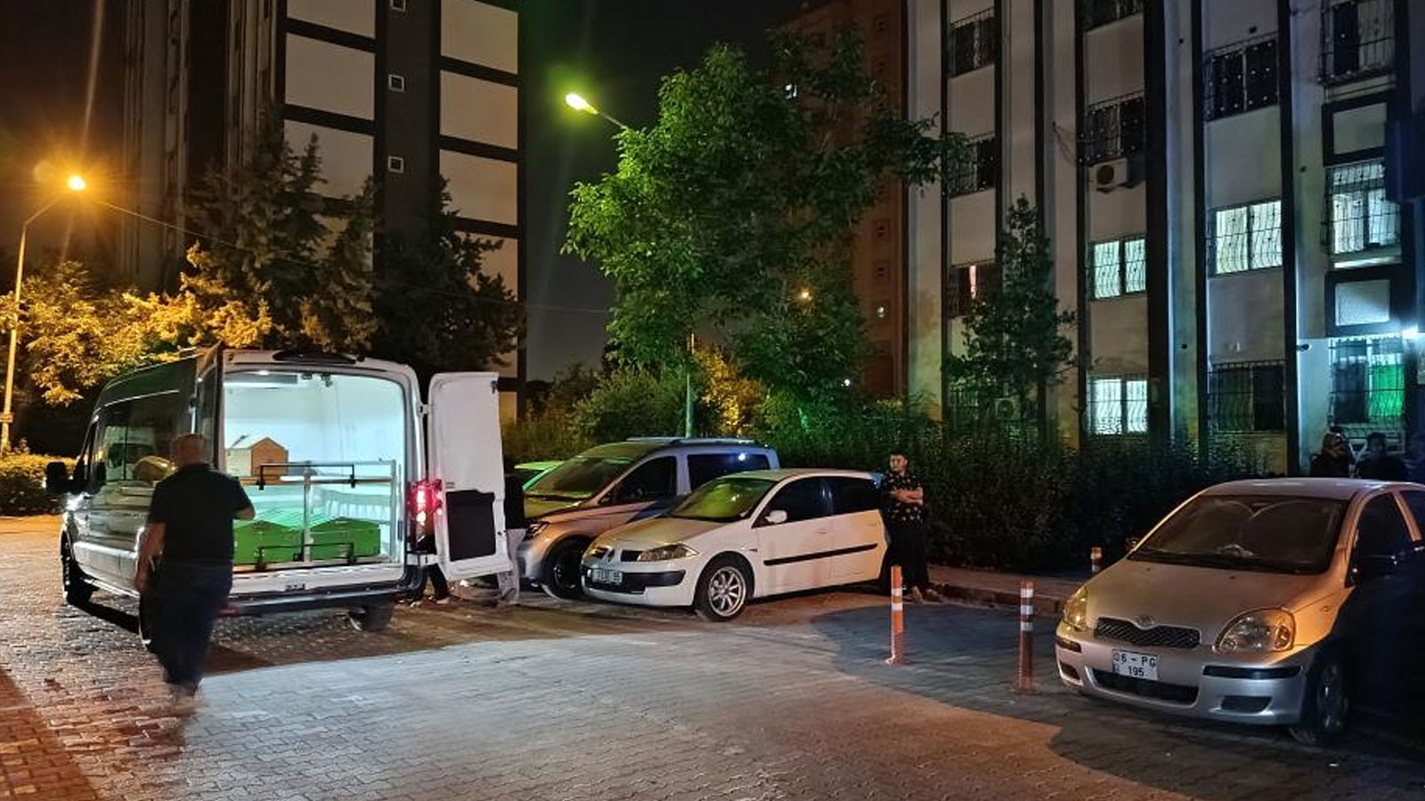 Boşanma kararı kanlı bitti: Karısını uykusunda öldürdü