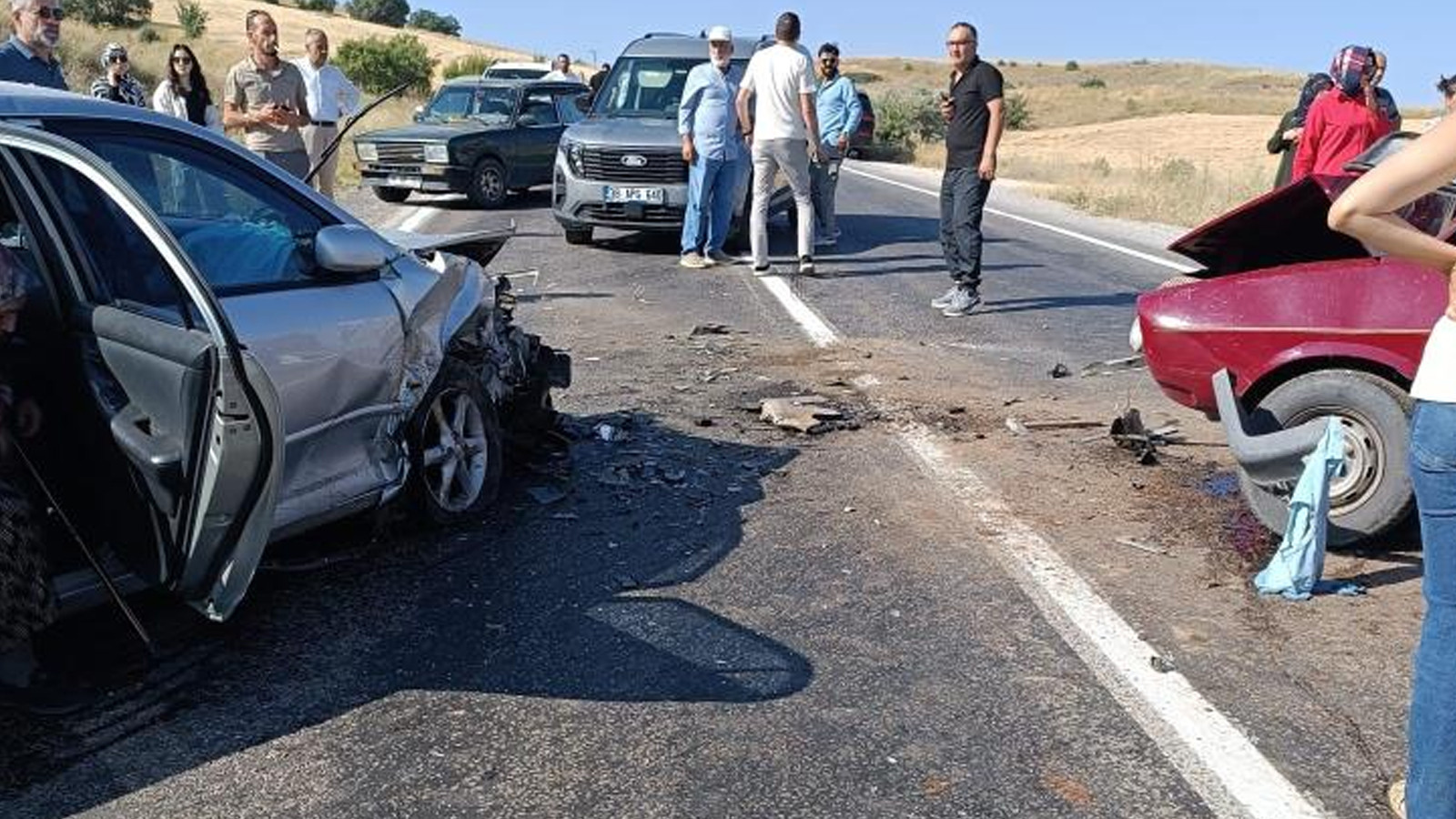 Kayseri’de 2 otomobil çarpıştı: 1 ölü, 6 yaralı