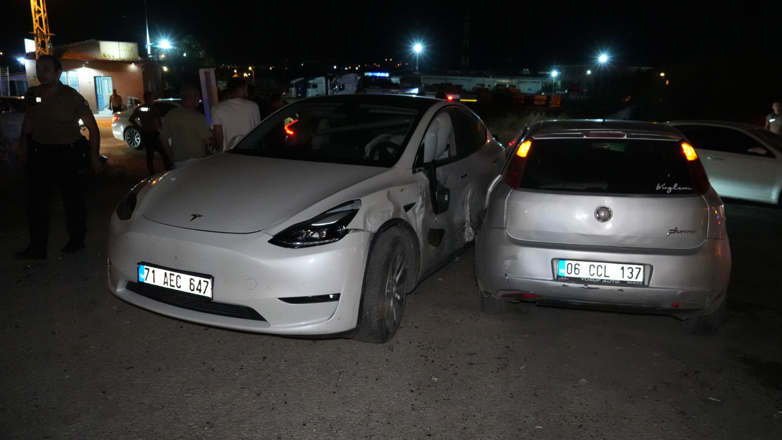 Kırıkkale’de iki otomobil çarpıştı: 4 yaralı