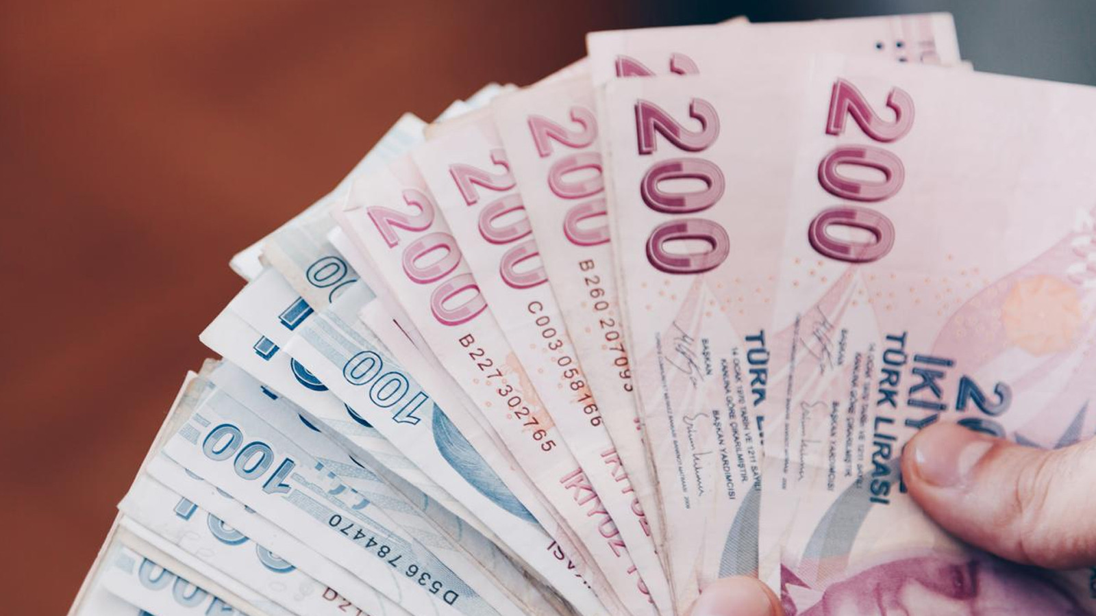 Milyonlarca kişi bekliyordu: Maaş farklarının yatacağı tarih belli oldu