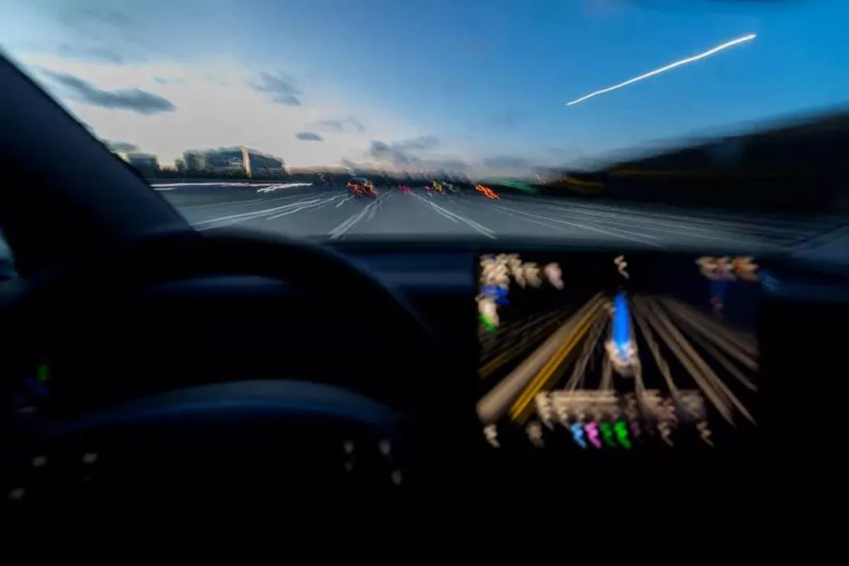 NHTSA, Tesla Model 3 Acil Kapı Açma Sistemi Soruşturmasını Reddetti