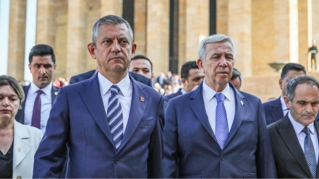 Yeni Parti’ye katılacak mı? Özgür Özel’den Mansur Yavaş açıklaması