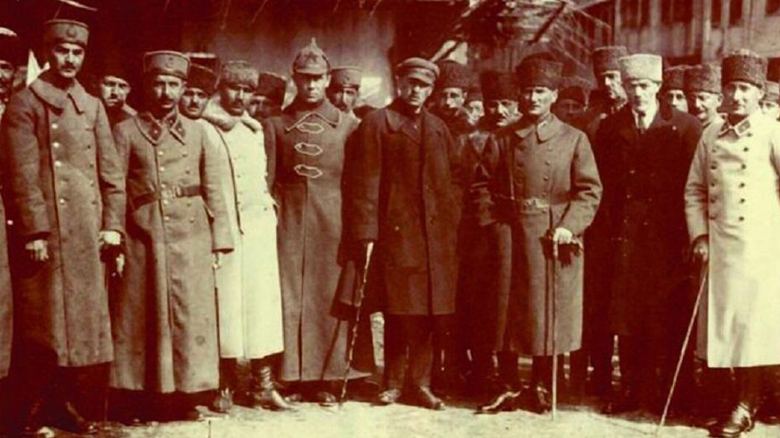Rus arşivlerinden çıktı, Mustafa Kemal’i desteklemek zorunluluktu!