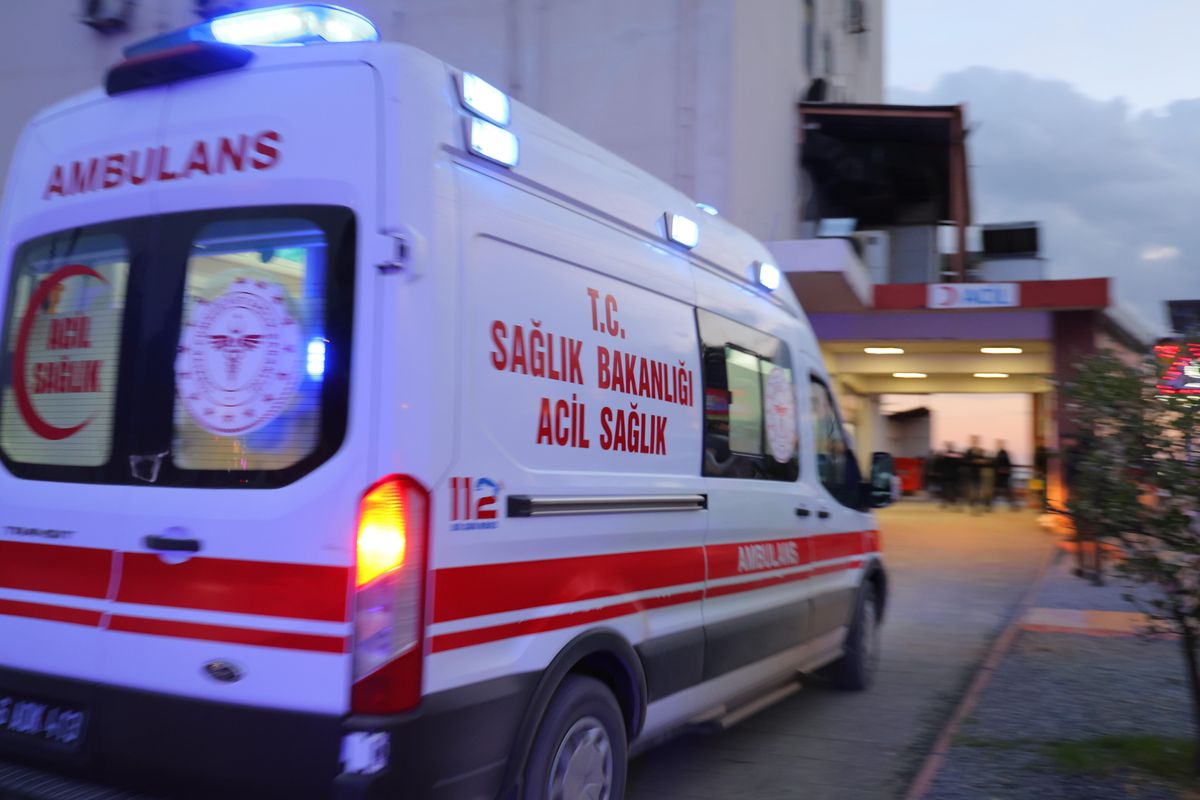 Uzaklaştırma kararı aldıran eşini 5 bıçak darbesiyle öldürdü