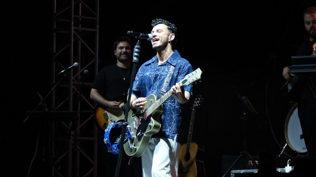 Buray, Çorum’da Hayranlarına Unutulmaz Konser Verdi