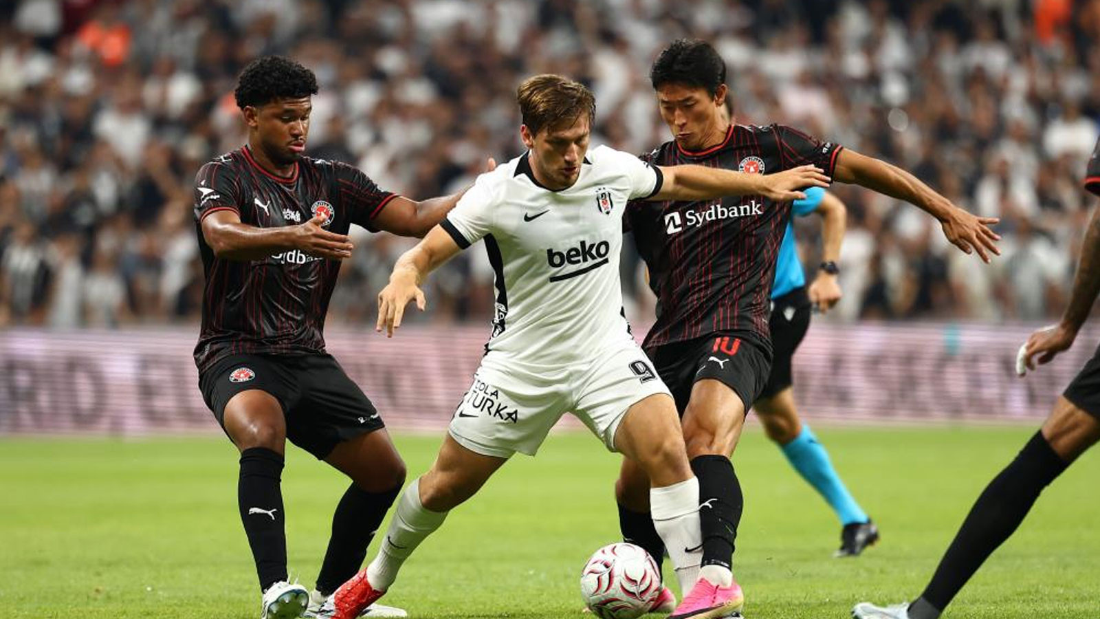 Semih Kılıçsoy, 1 yıl sonra Beşiktaş forması giydi