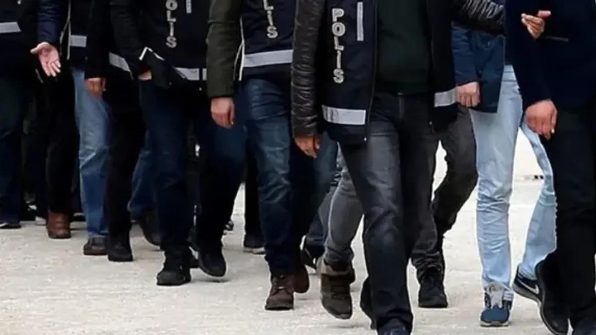 İzmir merkezli 4 ilde yasa dışı bahis operasyonunda 34 gözaltı