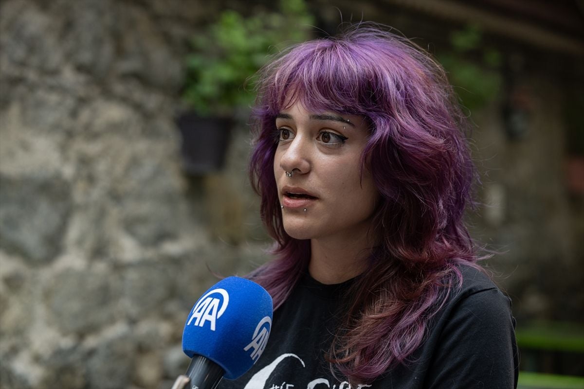YDT Almanca birincisi Eylül Uyar başarısını düzenli çalışmaya bağladı